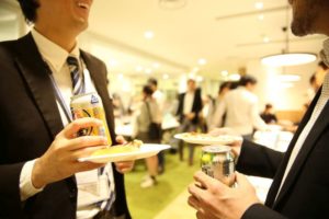 会議室で懇親会ができるか？